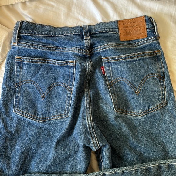 Levi’s Jeans - Picture 2 of 4